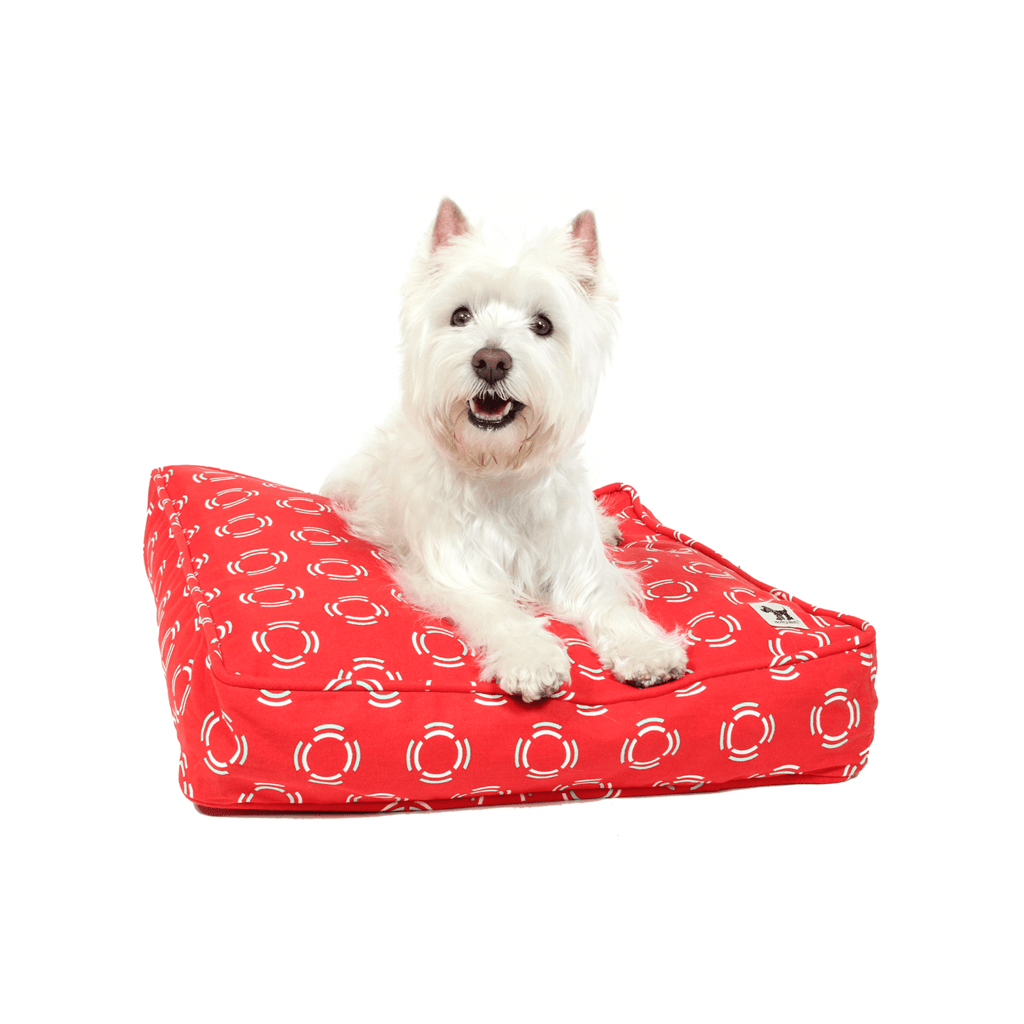Molly Mutt Bed & Furniture Medium/Large Cama Duvet “Lady in Red”